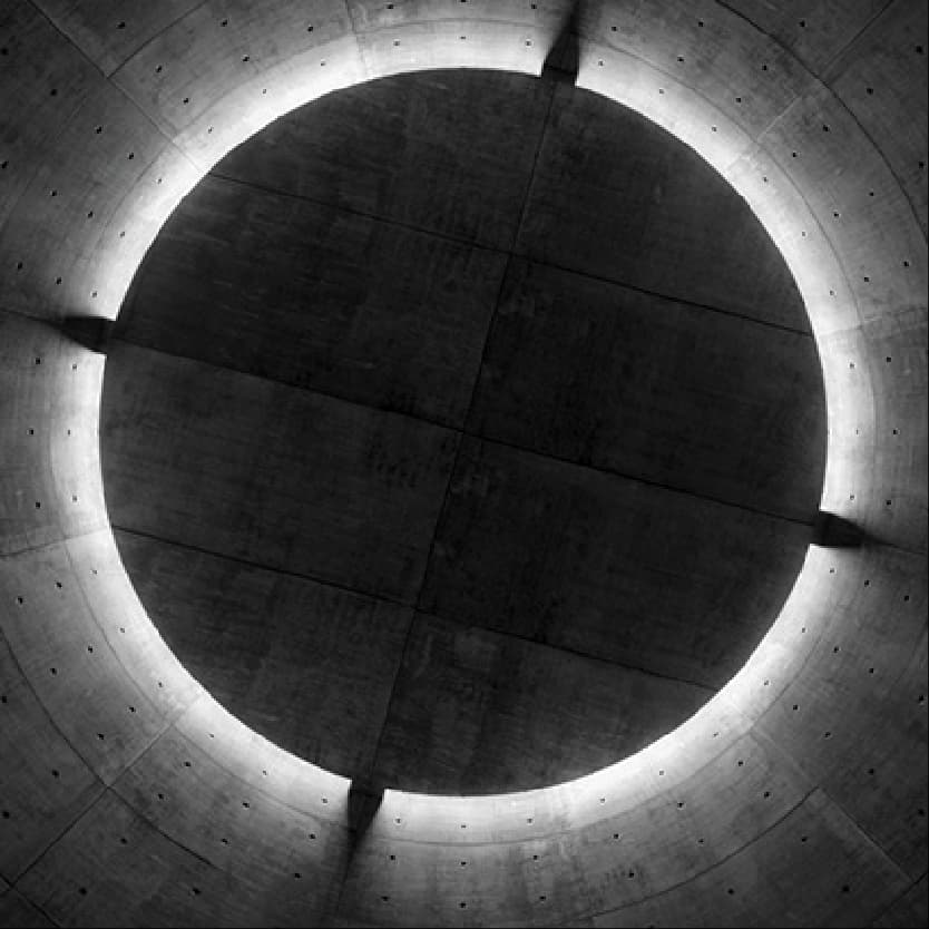 Circle of Silence — האור